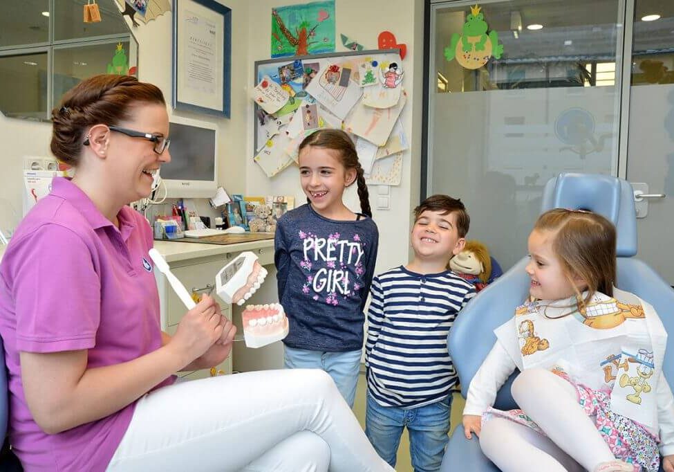 Zahnarzt für Kinder Dr. Helbing in Koblenz Zahnarzt für Kinder Dr. Helbing in Koblenz